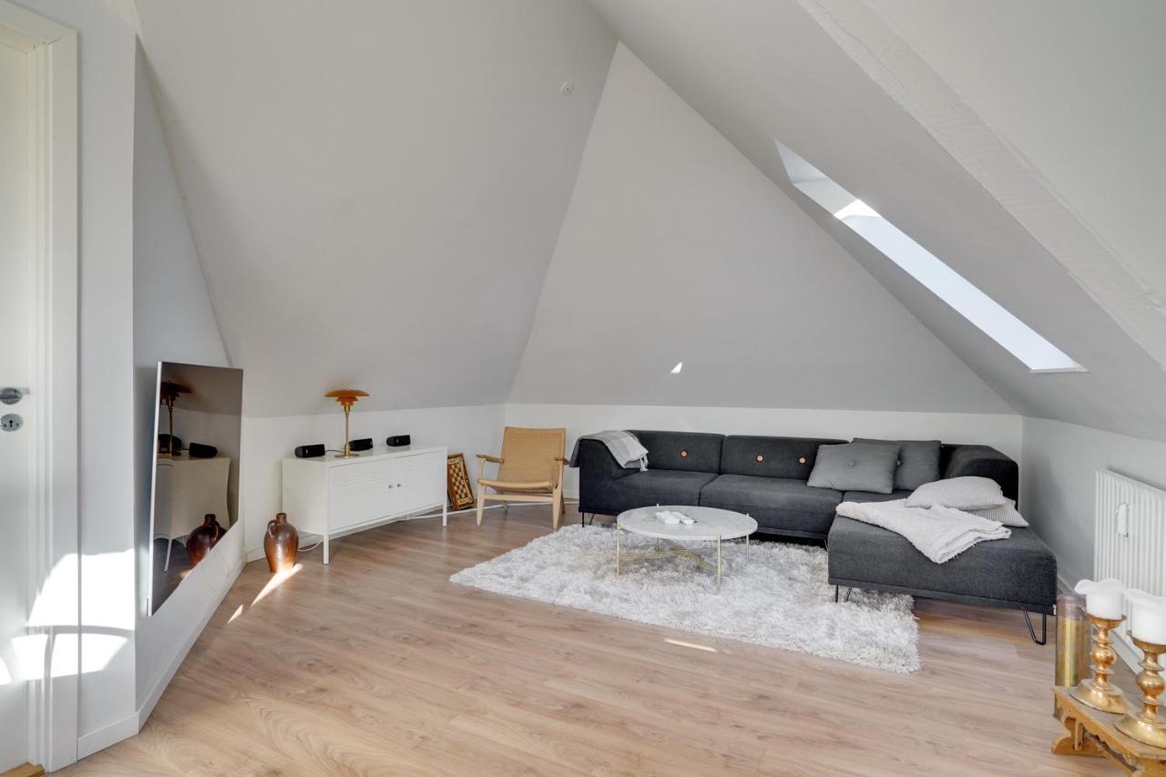 Bath Tub Penthouse In The City オールボー エクステリア 写真