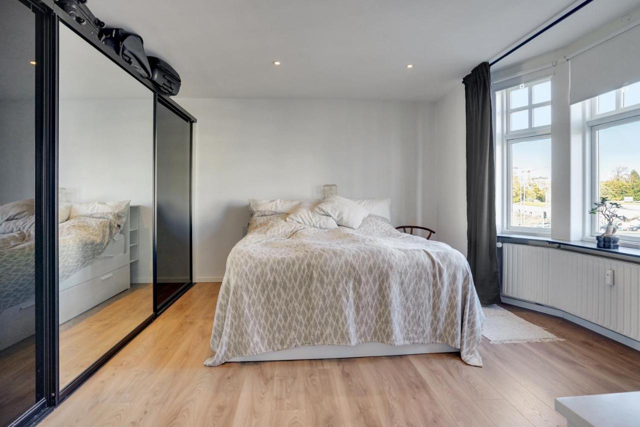 Bath Tub Penthouse In The City オールボー エクステリア 写真